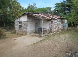 “Quería comprobar lo que escucha decir y lo comprobó: Cuba es más pobre que Haití.”