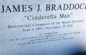 Edifican estatua del ex campeón mundial de boxeo James J. Braddock en parque de North Bergen, NJ.