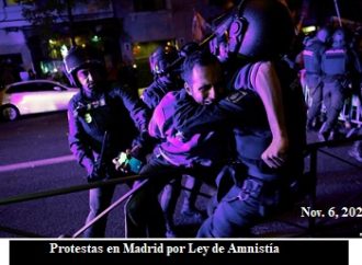 Policía reprime manifestación en España contra ley de amnistía